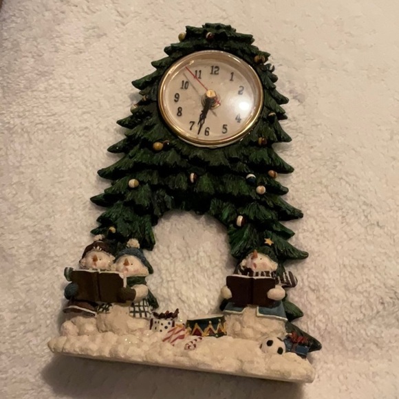 Ceramic Christmas Tree Clock - Picture 1 of 10